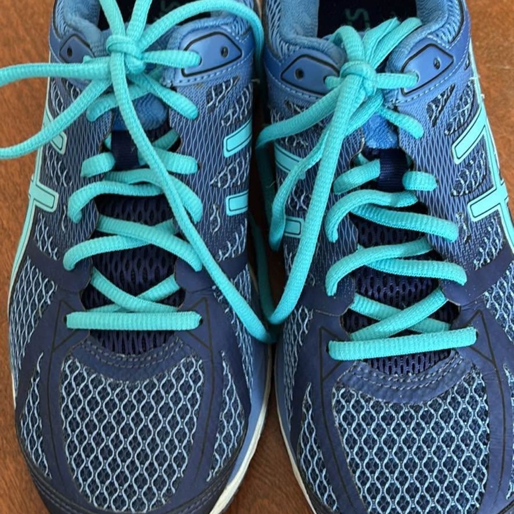 Oasis Blue and Teal Women's Sneakers